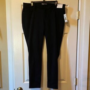 Jessica Simpson Black Buttoned Pants